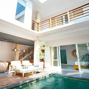 apple-villa-studios-seminyak.ubudhotelsnow.com/